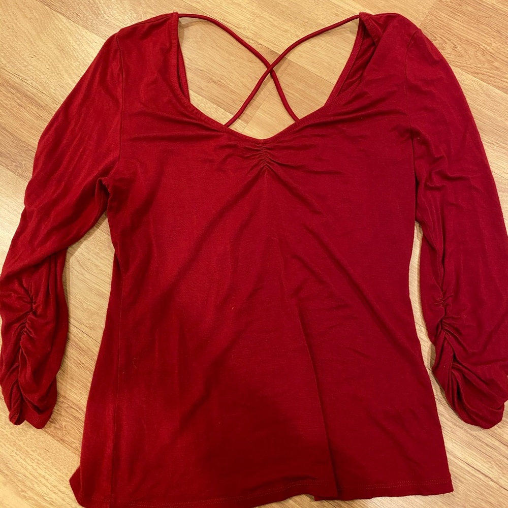 Red scrunched sleeves long sleeve shirt